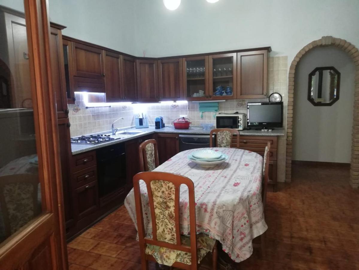 Villa Murgia Соланас Екстериор снимка