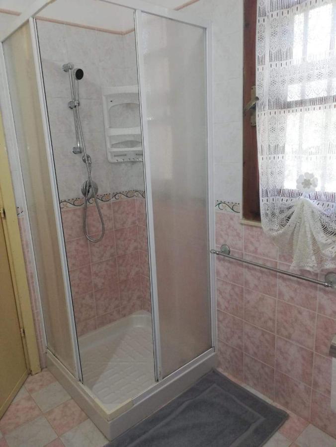 Villa Murgia Соланас Екстериор снимка